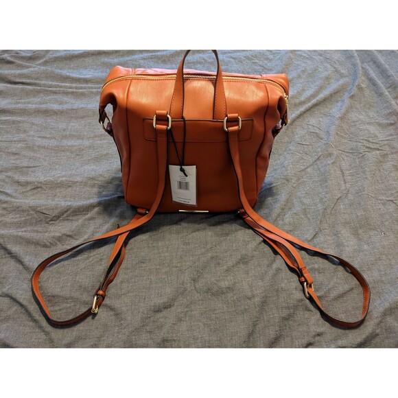 Steve Madden BMariel Pumpkin Orange Quilted Small Backpack Gold Chain NWT $88 - Picture 3 of 7